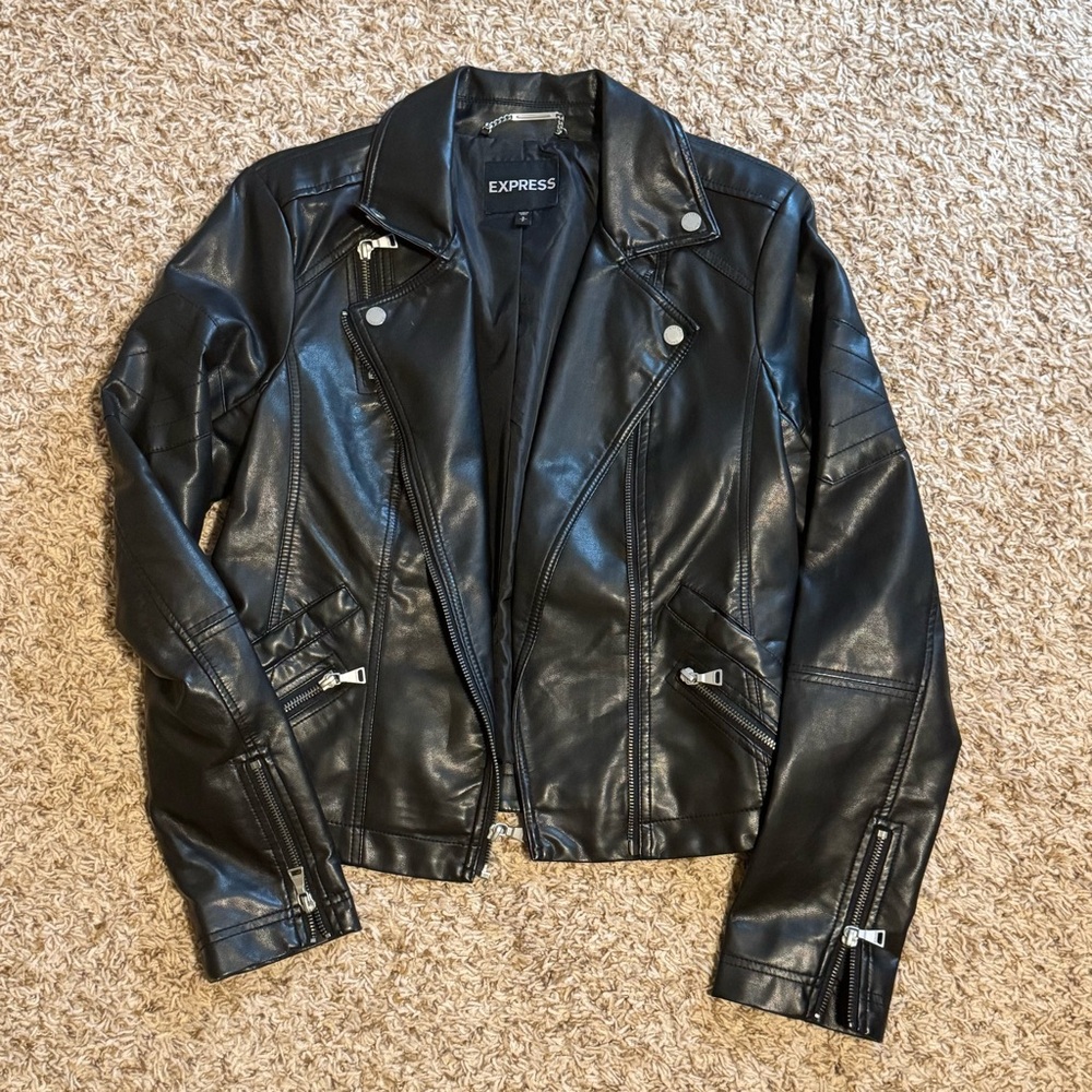 ❤️ Express faux Moto leather jacket